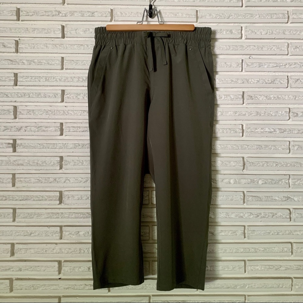Champion quick dry capri pants